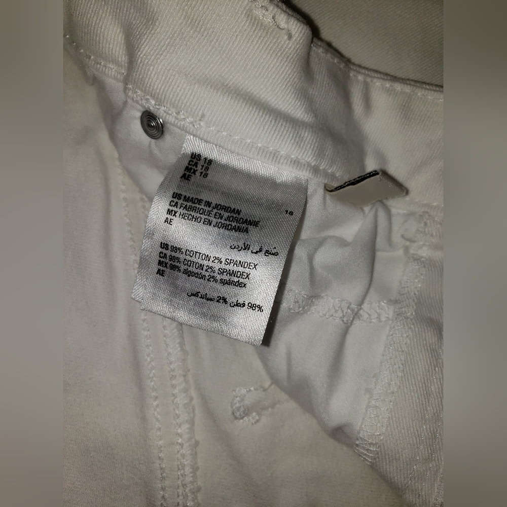 Women's High Rise Wide Leg Crop Jeans - Picture 5 of 8